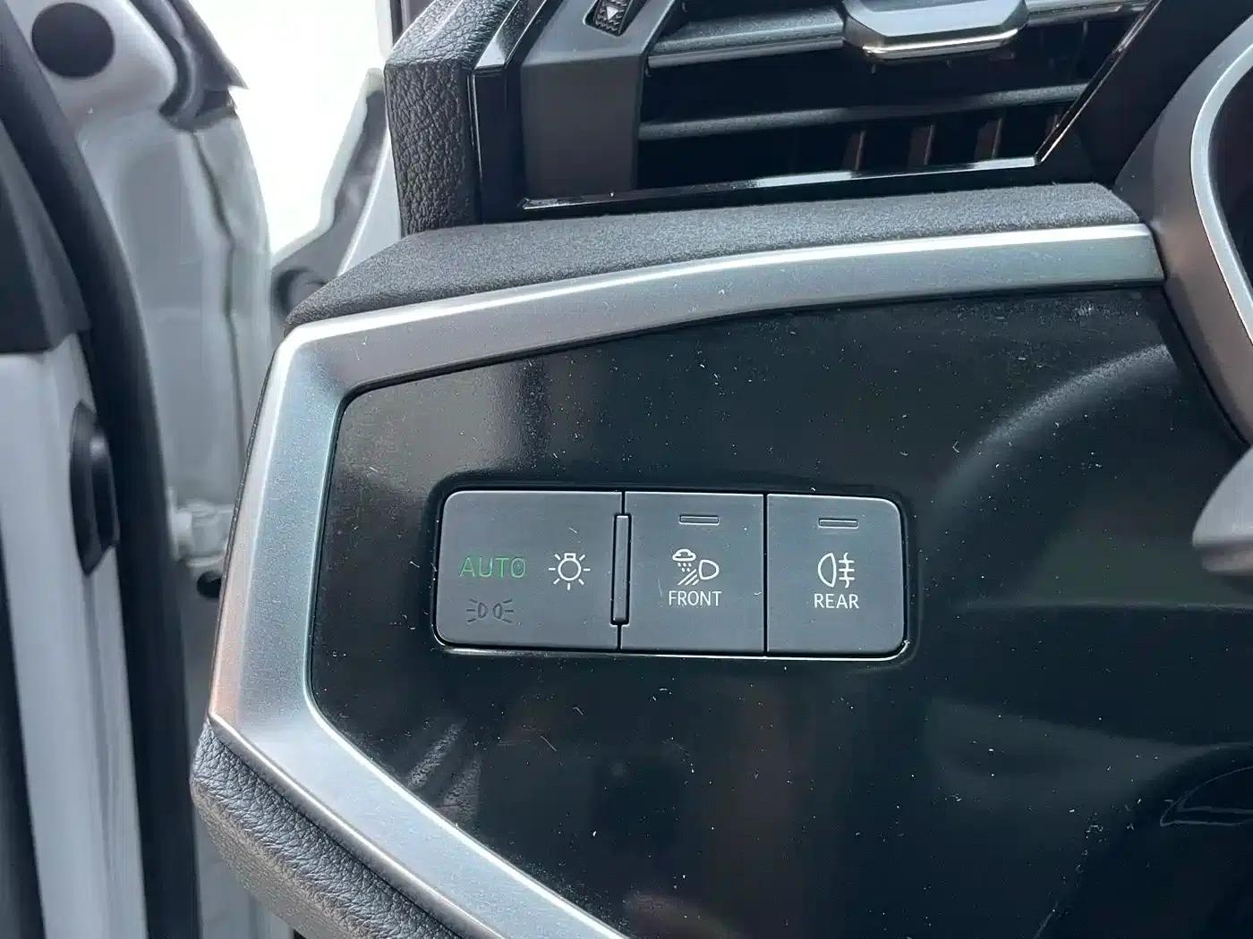 Audi Q3 2022 35 TFSI Progressive Dynamic — миниатюра 25