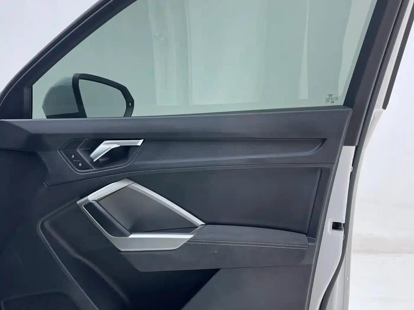 Audi Q3 2022 35 TFSI Progressive Dynamic — миниатюра 10