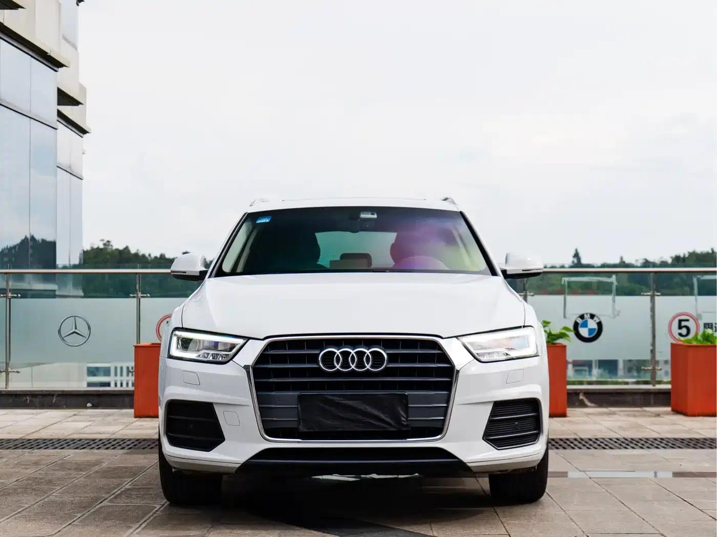 Audi Q3 2018 30th Anniversary Edition 35 TFSI Fashion Model — миниатюра 2