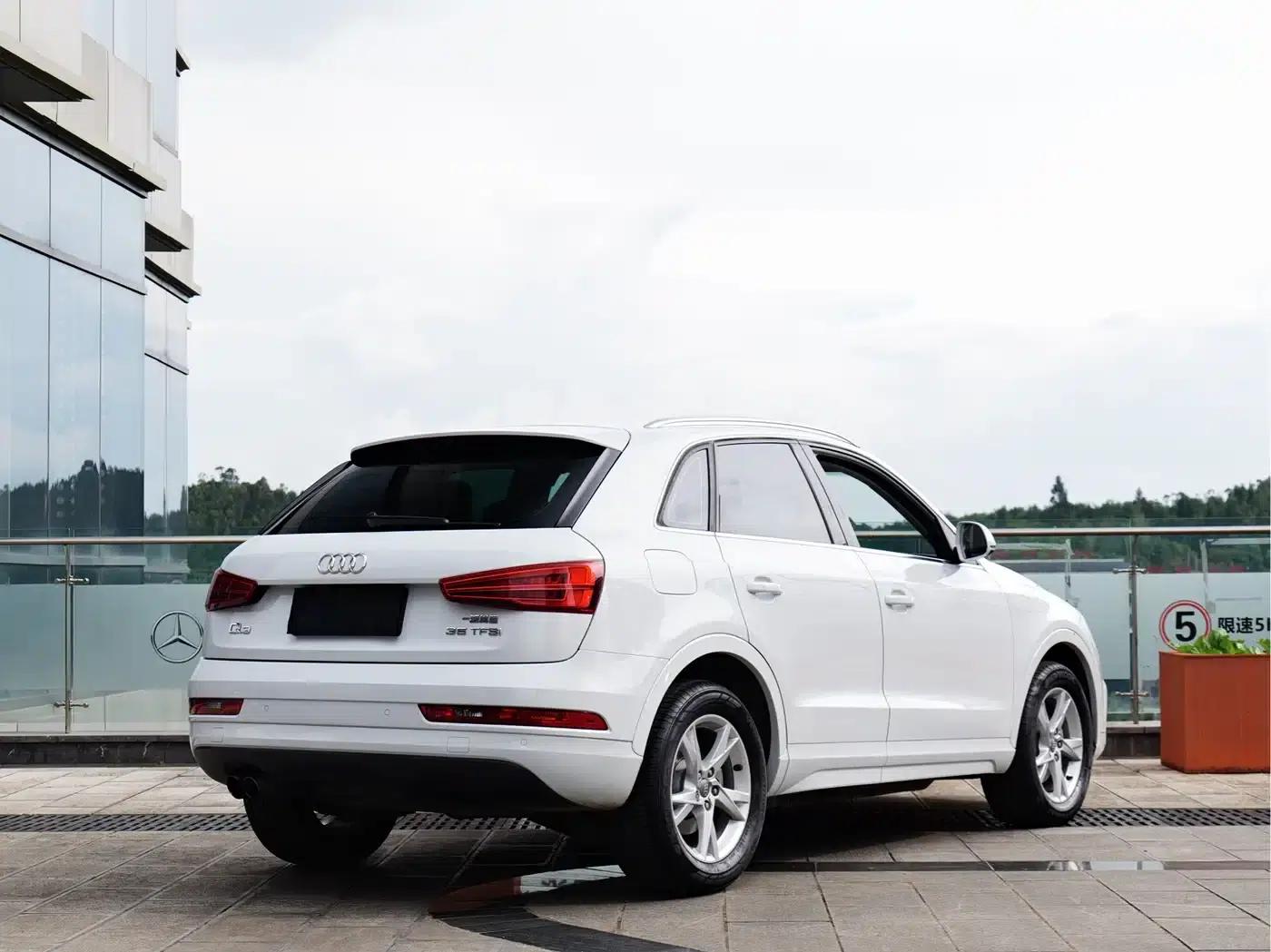Audi Q3 2018 30th Anniversary Edition 35 TFSI Fashion Model — миниатюра 4