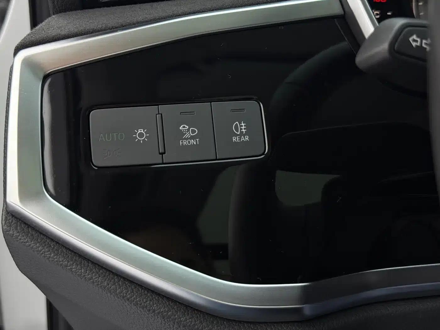 Audi Q3 2023 35 TFSI Fashion Dynamic (1.4T) — миниатюра 16