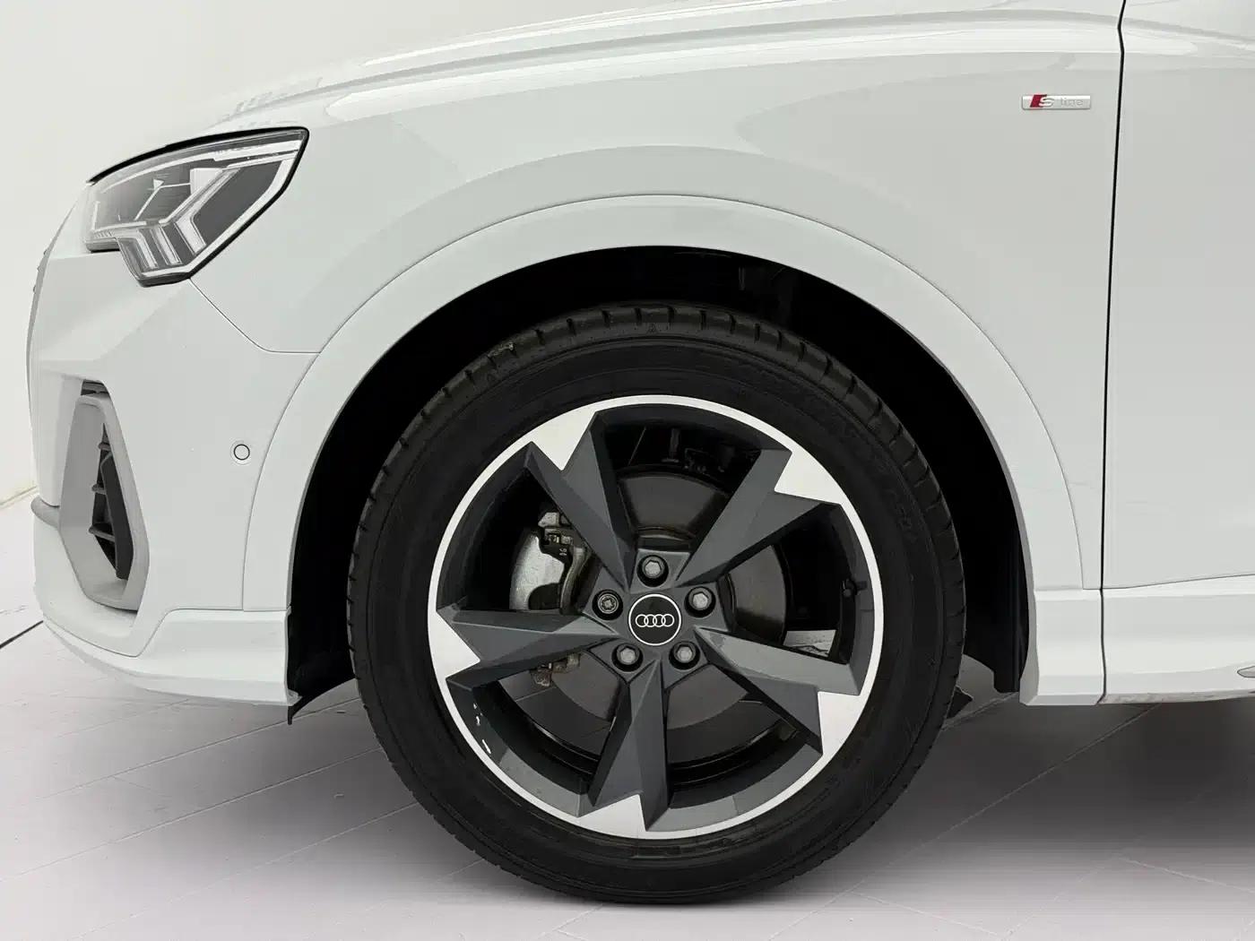 Audi Q3 2023 35 TFSI Fashion Dynamic (1.4T) — миниатюра 23