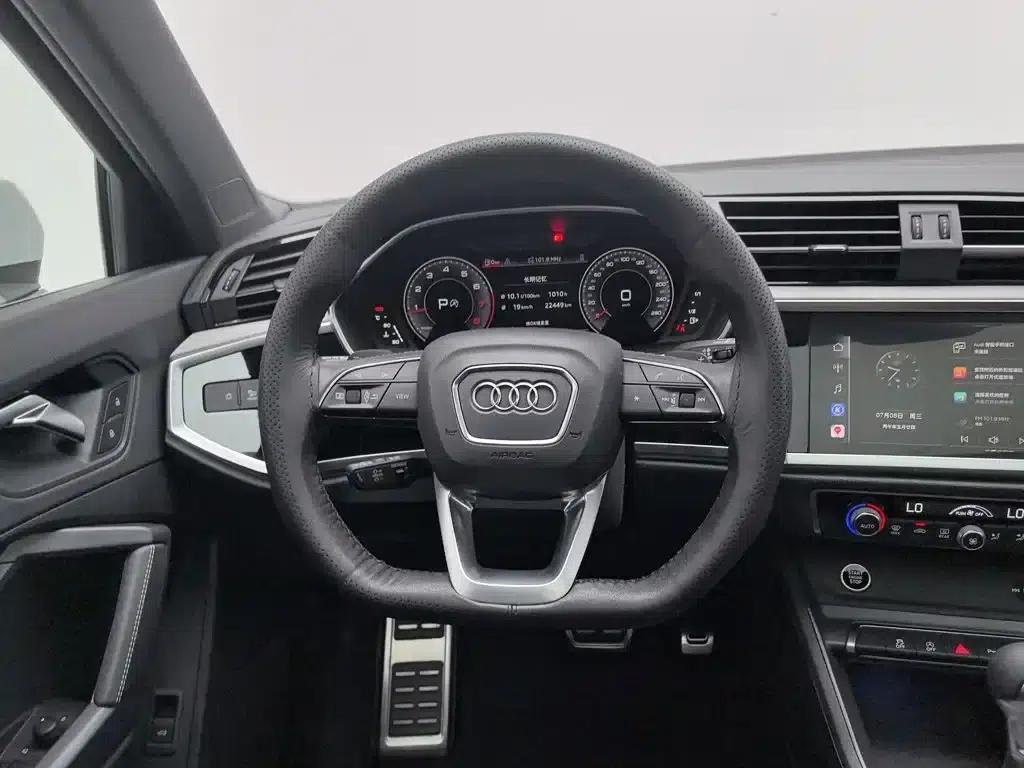 Audi Q3 2024 35 TFSI Fashion Dynamic Edition — миниатюра 11