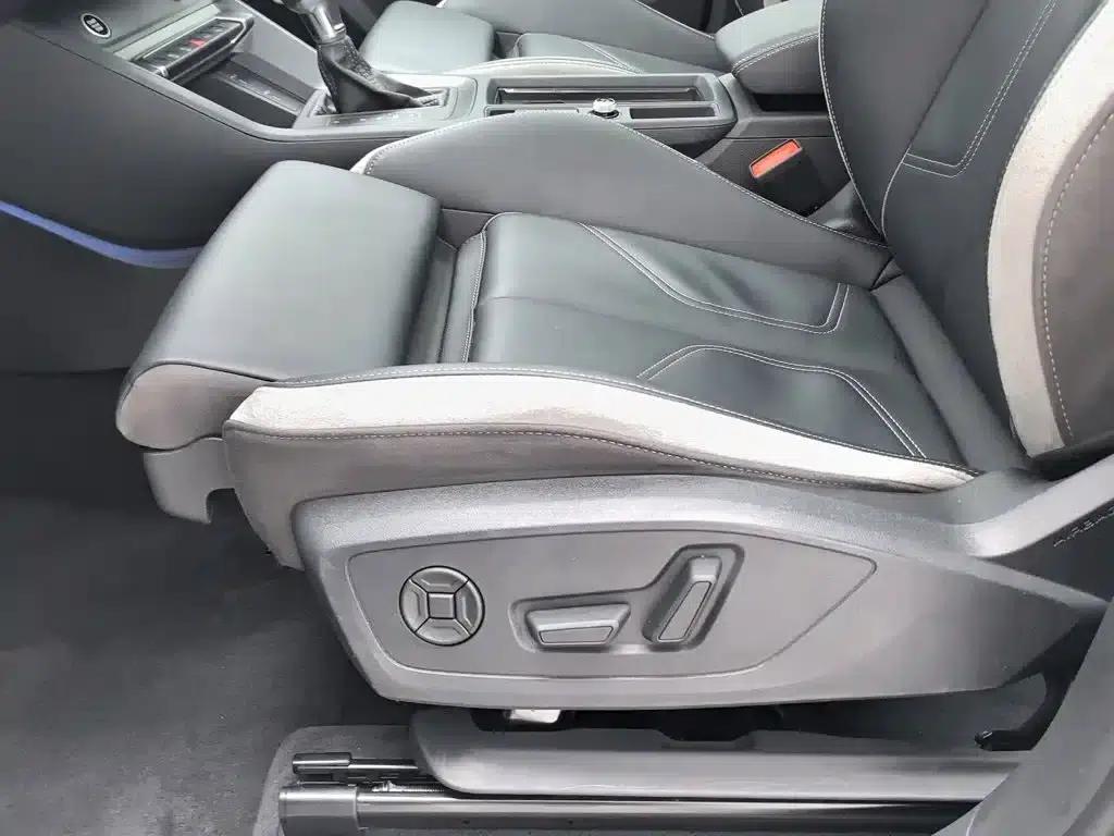 Audi Q3 2024 35 TFSI Fashion Dynamic Edition — миниатюра 20