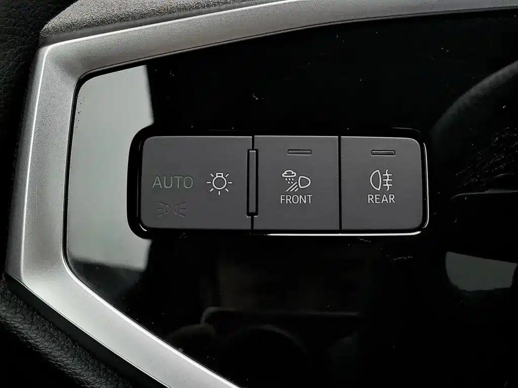 Audi Q3 2024 35 TFSI Fashion Dynamic Edition — миниатюра 21