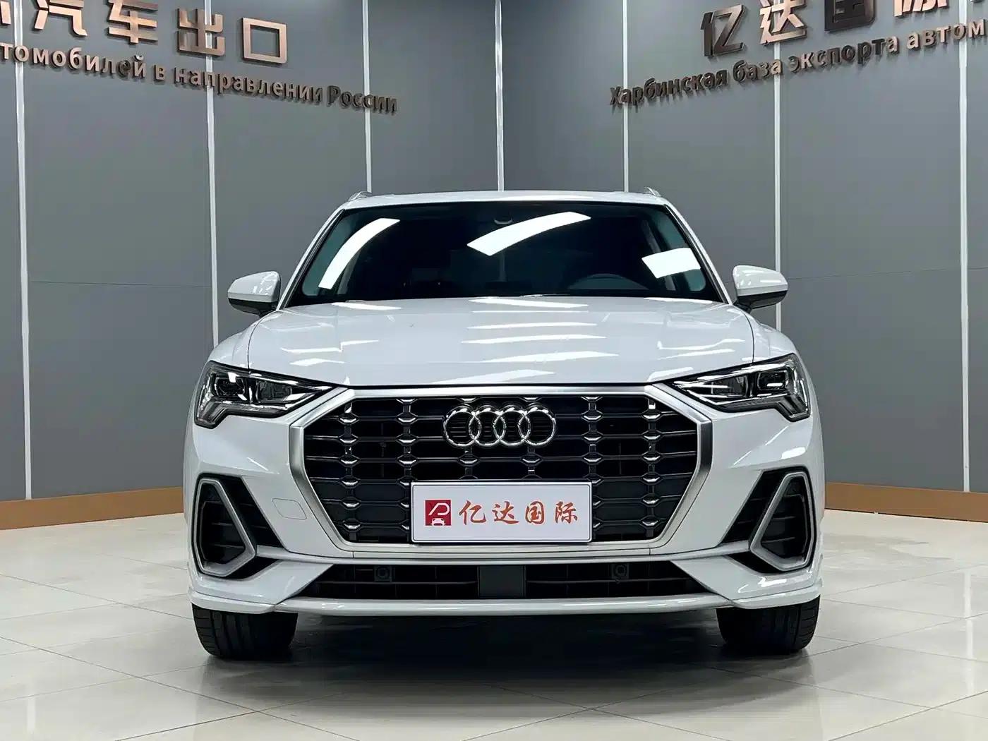 Audi Q3 2023 35 TFSI Fashion Dynamic (1.4T) — миниатюра 2