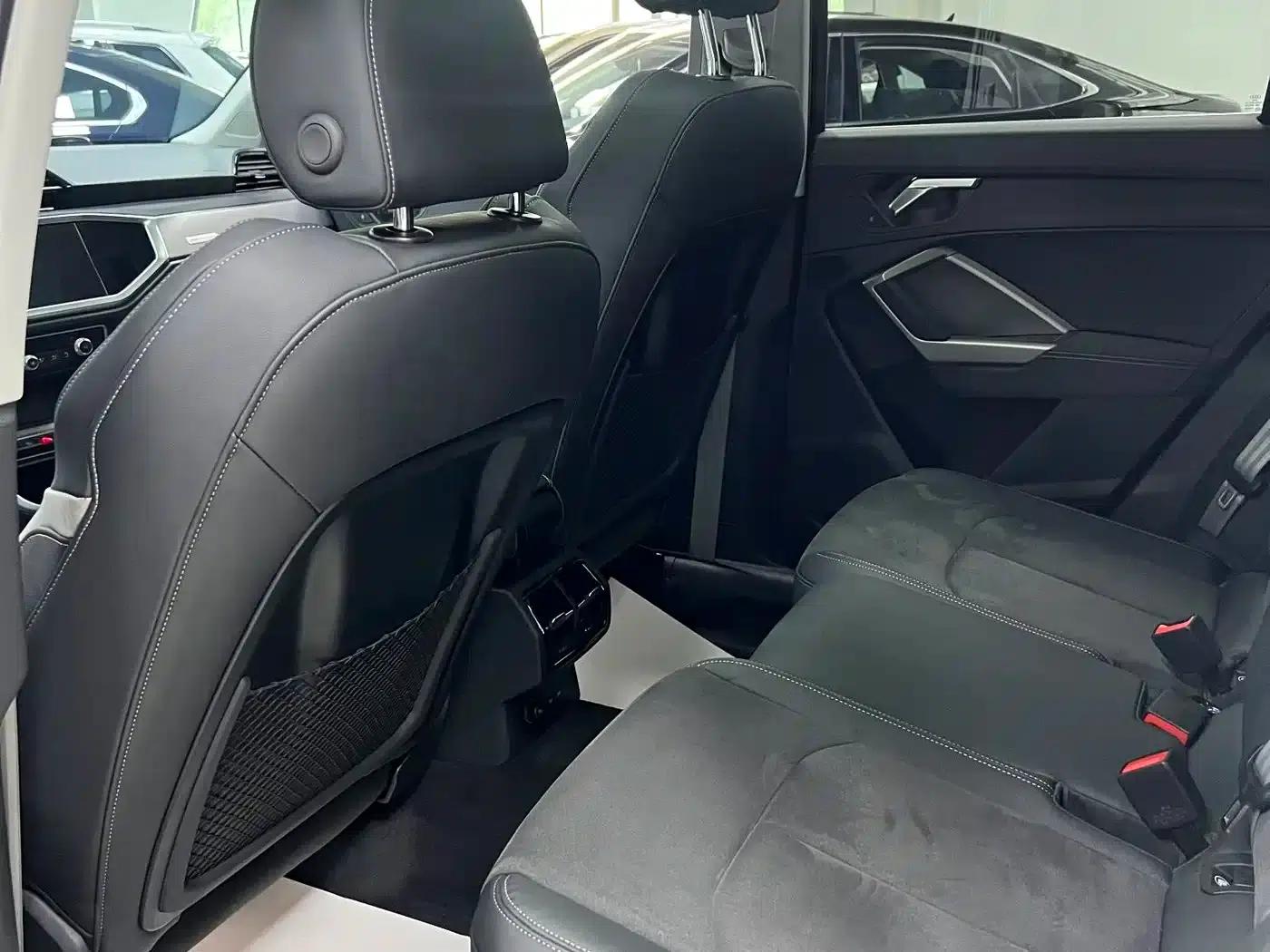 Audi Q3 2023 35 TFSI Fashion Dynamic (1.4T) — миниатюра 13