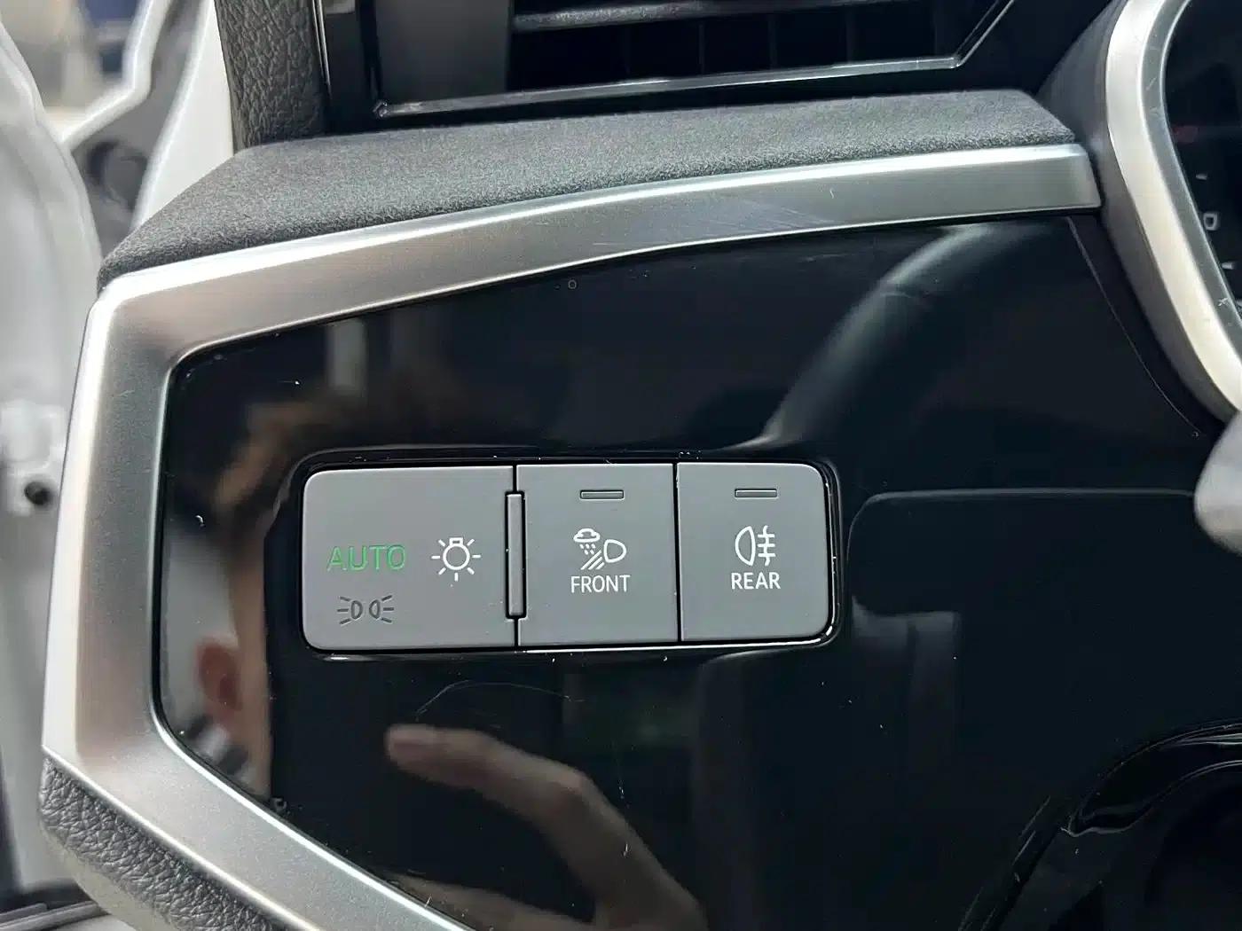Audi Q3 2023 35 TFSI Fashion Dynamic (1.4T) — миниатюра 20