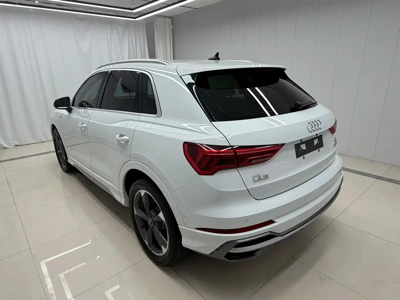 Audi Q3 2023 35 TFSI Fashion Dynamic (1.4T) — миниатюра 3