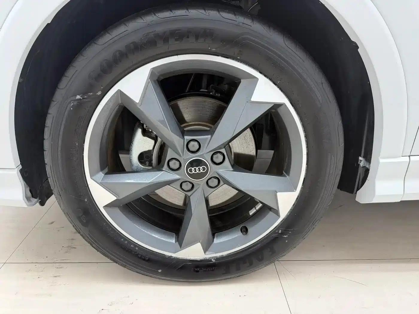 Audi Q3 2023 35 TFSI Fashion Dynamic (1.4T) — миниатюра 9