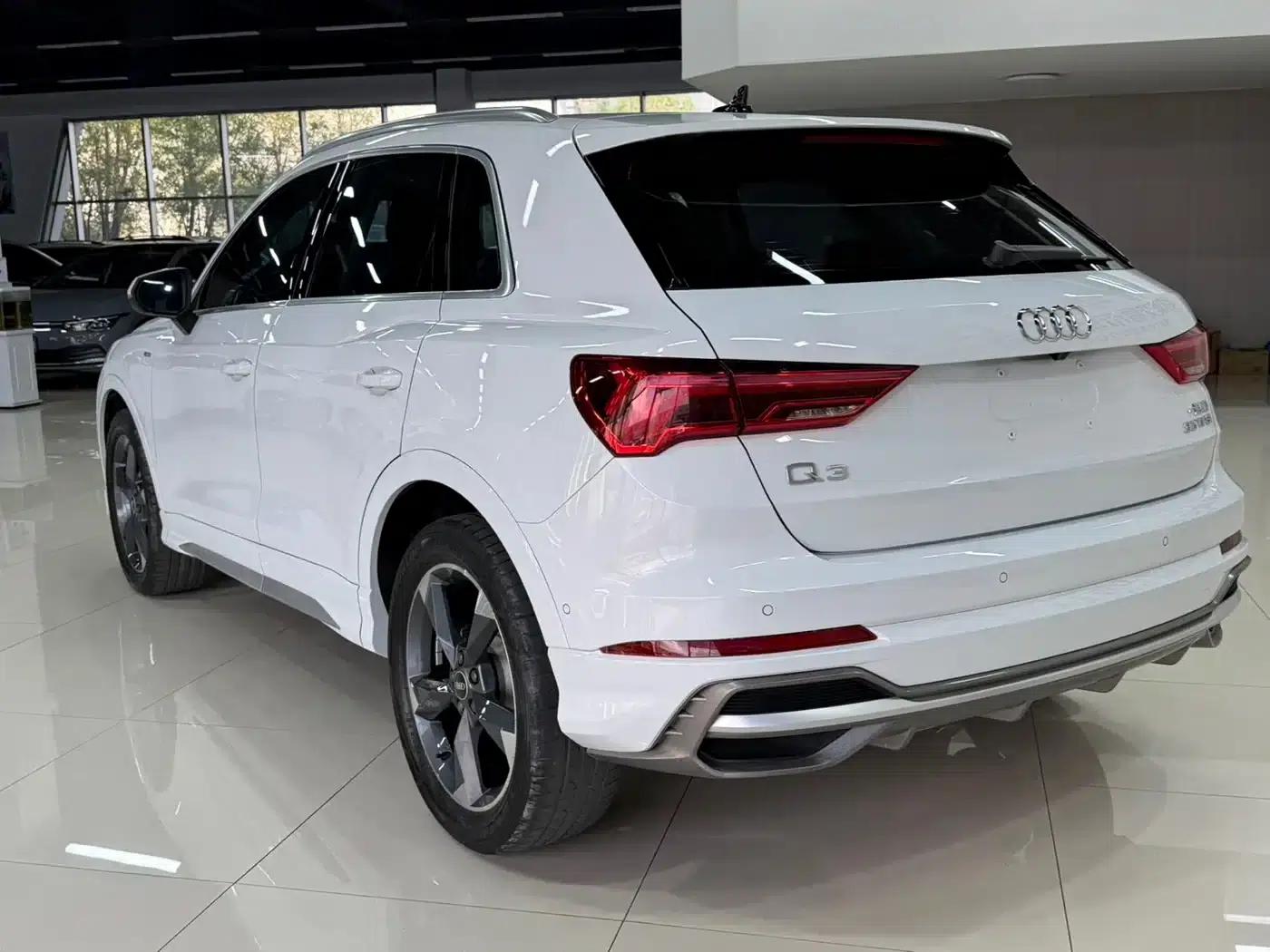 Audi Q3 2023 35 TFSI Fashion Dynamic (1.4T) — миниатюра 4