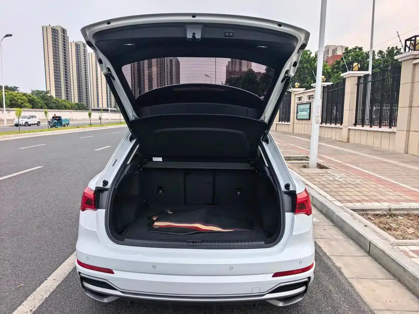 Audi Q3 2021 35 TFSI Fashion Dynamic Edition — миниатюра 25