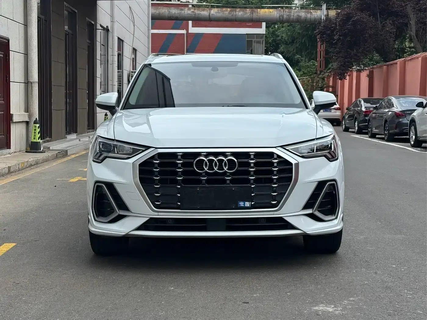Audi Q3 2023 35 TFSI Fashion Dynamic (1.4T) — миниатюра 2