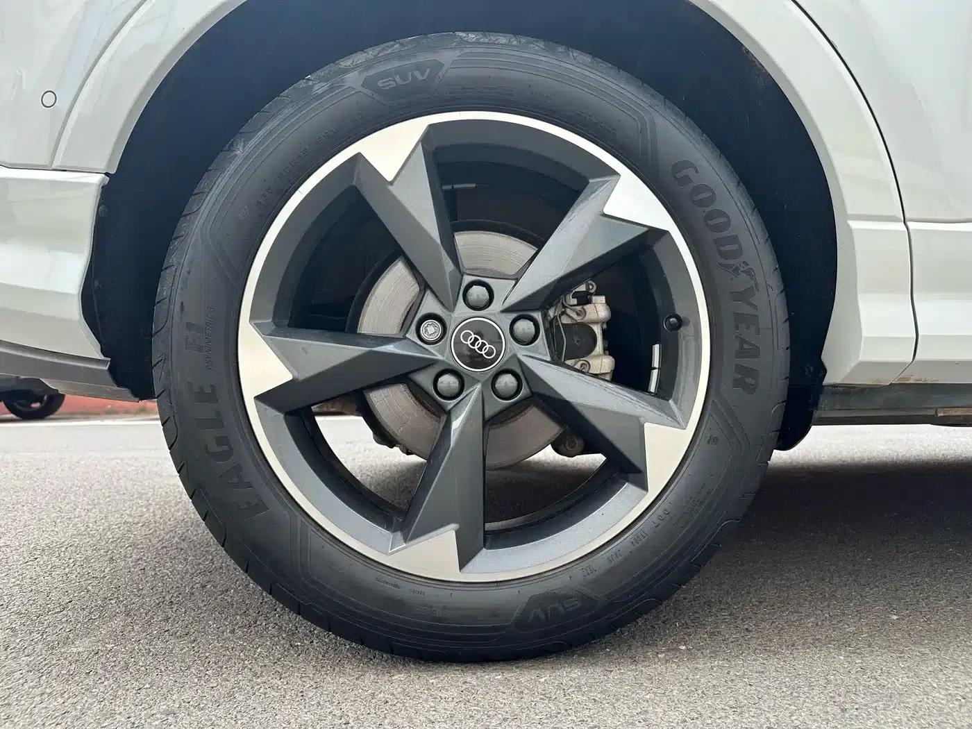 Audi Q3 2023 35 TFSI Fashion Dynamic (1.4T) — миниатюра 22