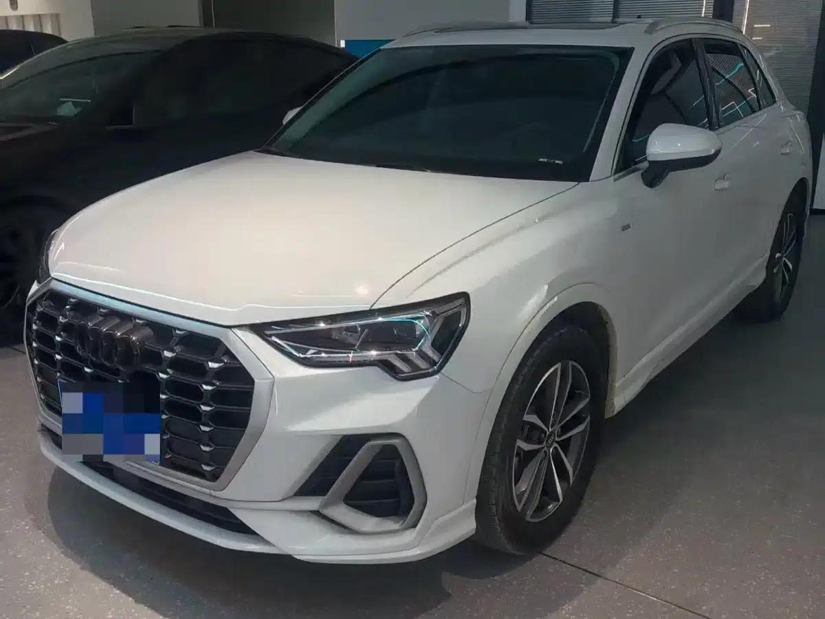 Audi Q3 2022 35 TFSI Fashion Dynamic Edition — миниатюра 1