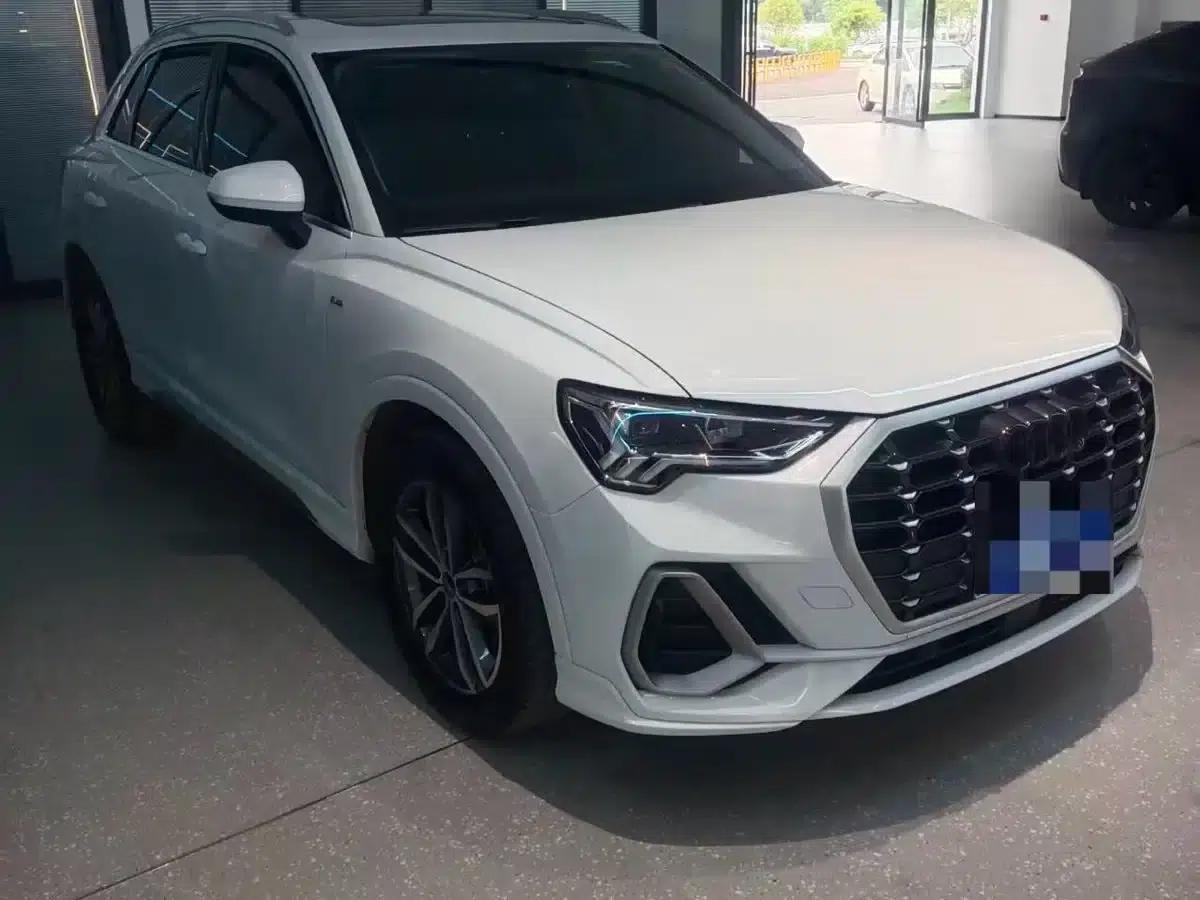 Audi Q3 2022 35 TFSI Fashion Dynamic Edition — миниатюра 3