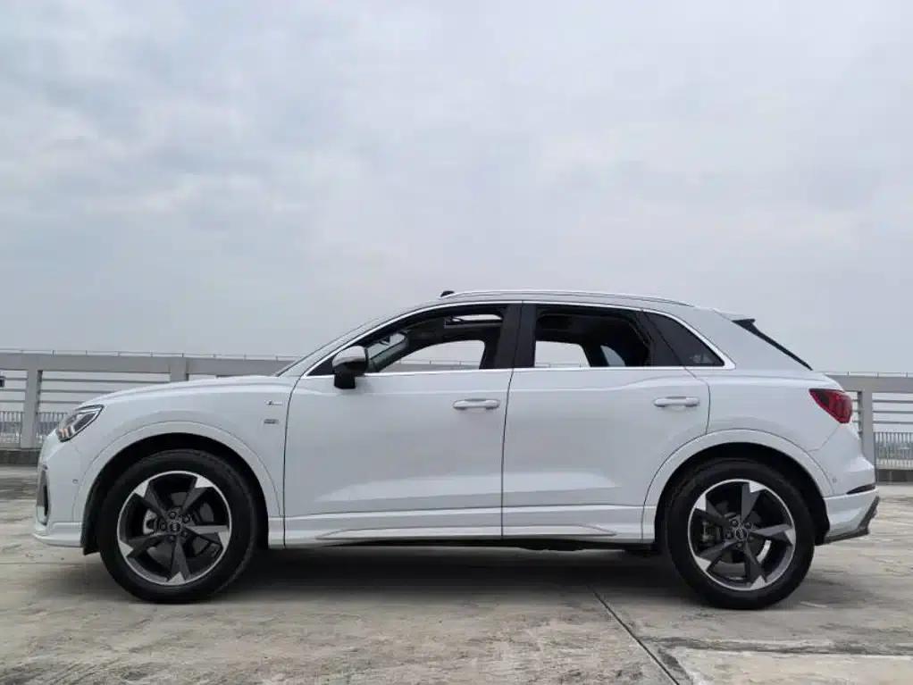 Audi Q3 2023 35 TFSI Fashion Dynamic (1.4T) — миниатюра 3