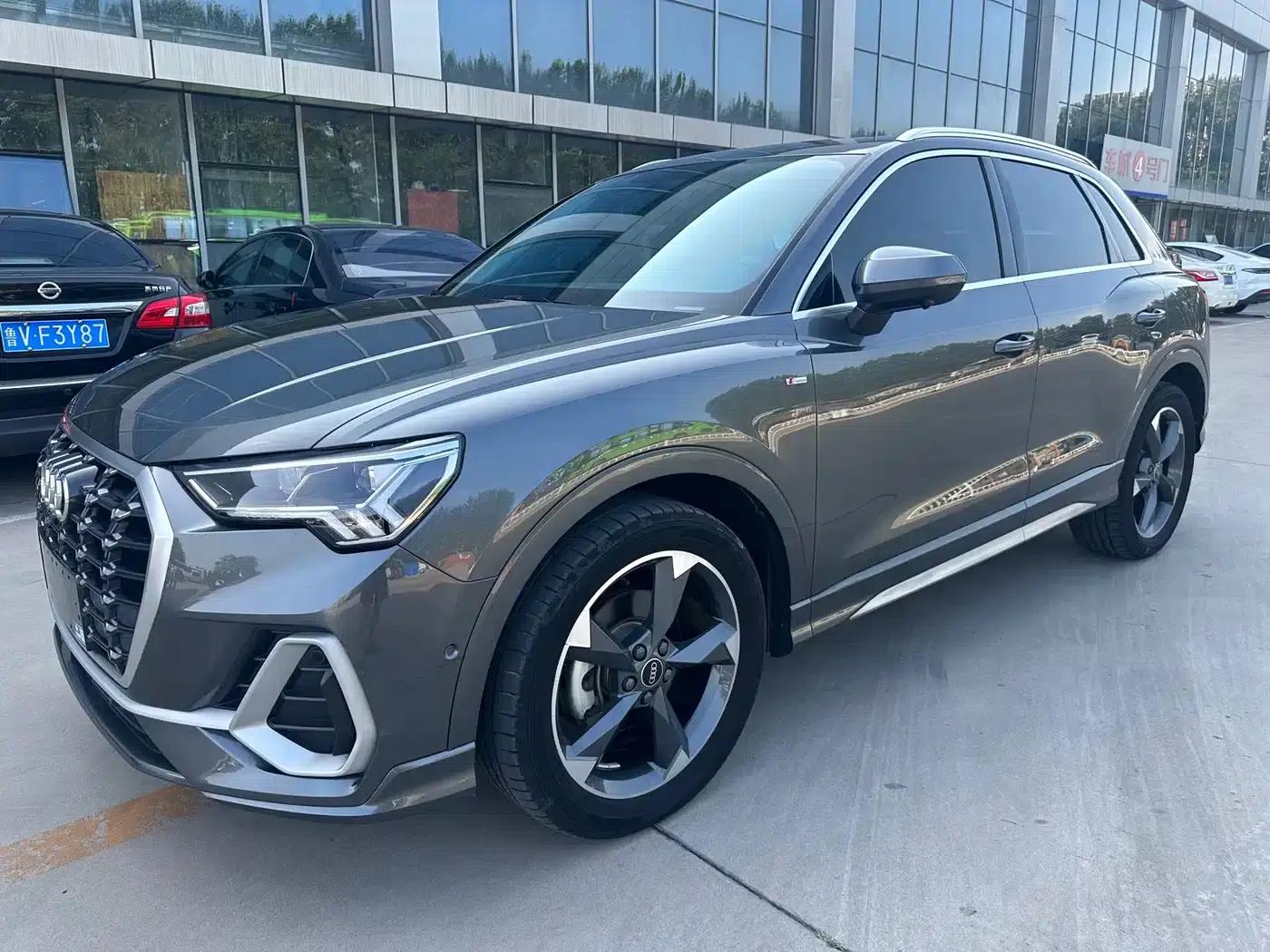Audi Q3 2022 35 TFSI Fashion Dynamic Edition — миниатюра 1