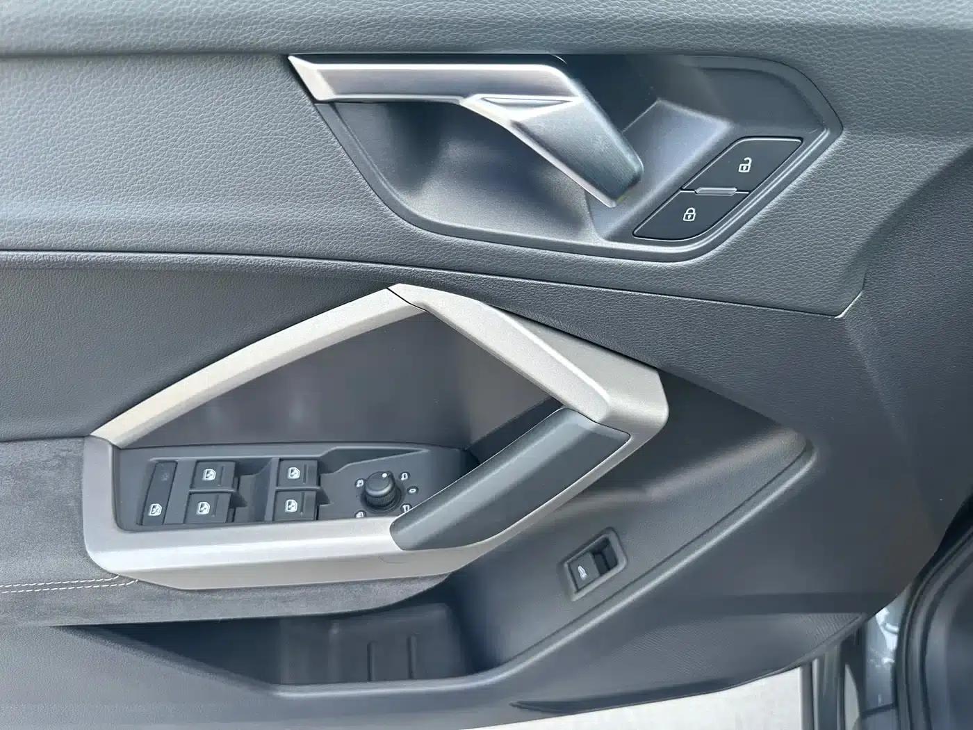 Audi Q3 2022 35 TFSI Fashion Dynamic Edition — миниатюра 11