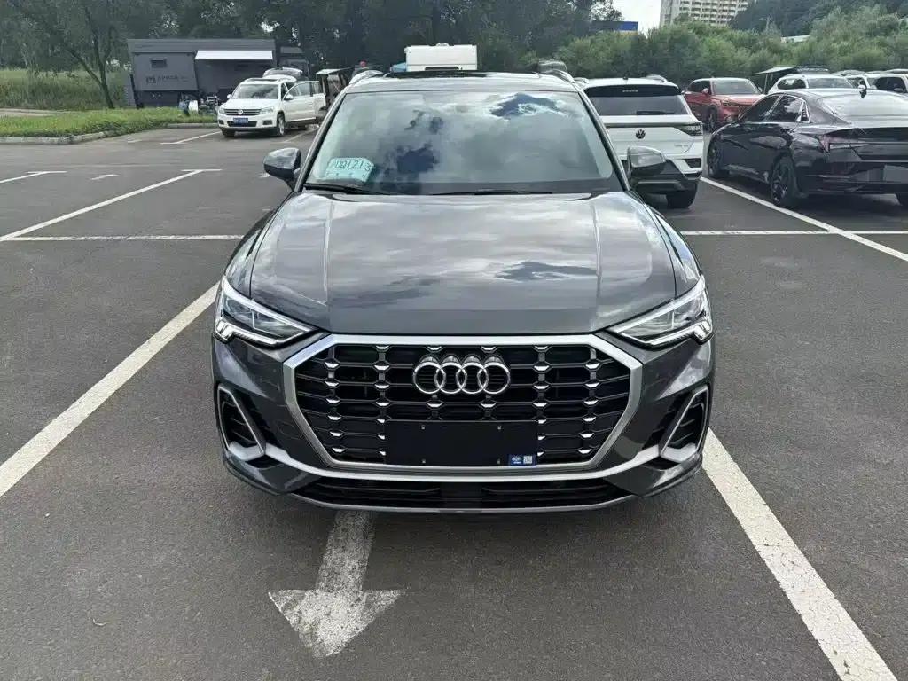 Audi Q3 2023 35 TFSI Fashion Dynamic (1.4T) — миниатюра 2