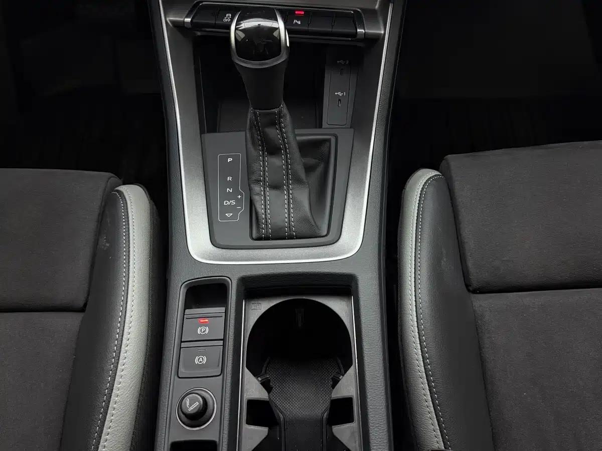 Audi Q3 2022 35 TFSI Progressive Dynamic — миниатюра 12