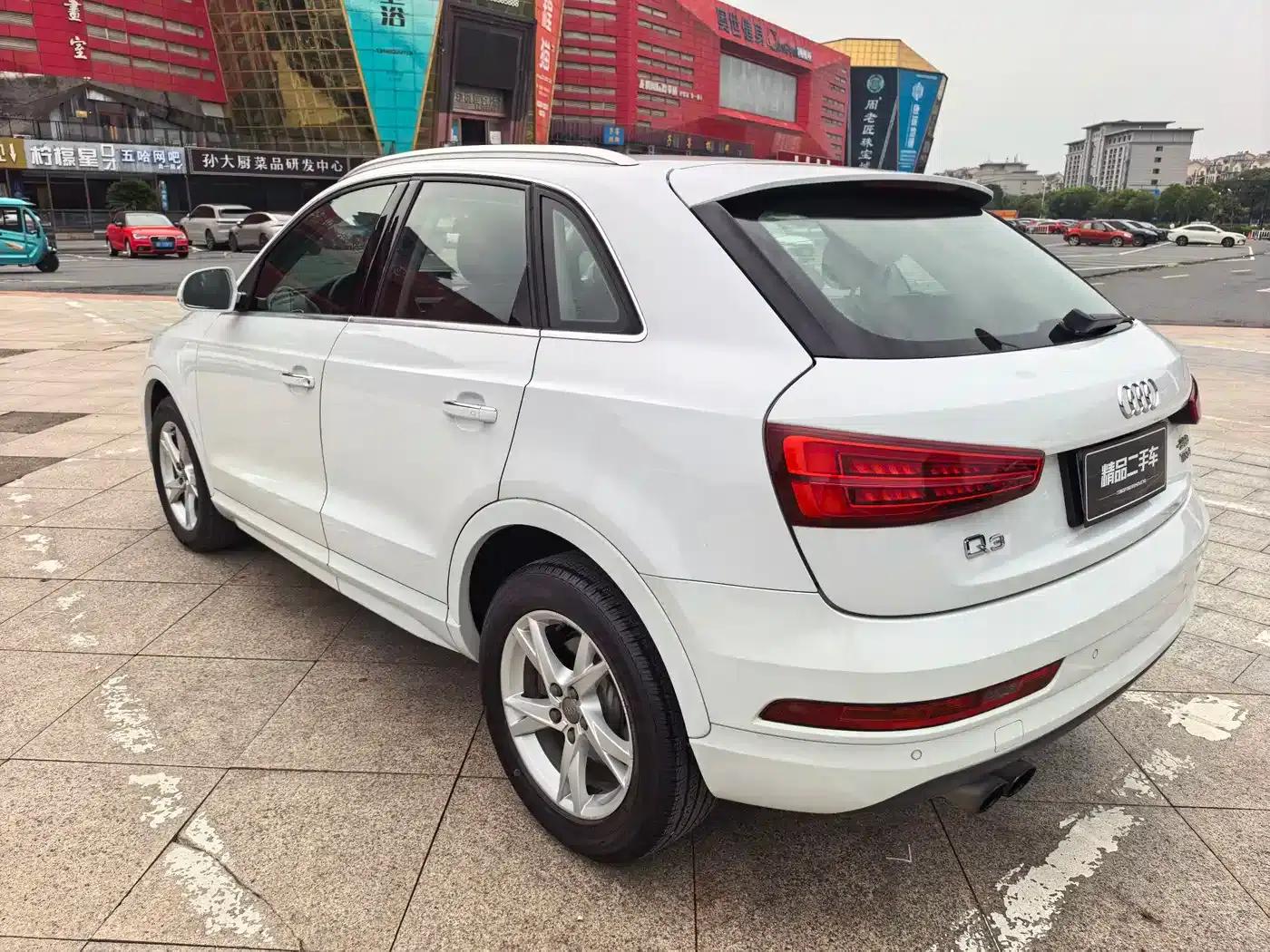 Audi Q3 2018 30th Anniversary Edition 30 TFSI Fashion Model — миниатюра 6