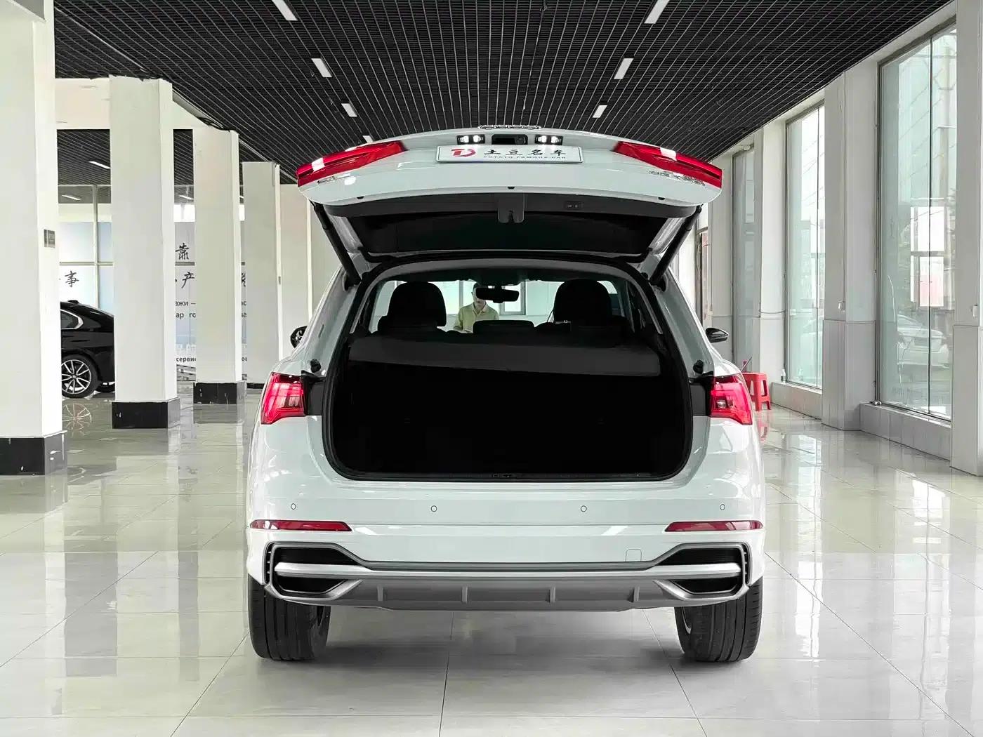 Audi Q3 2022 35 TFSI Fashion Dynamic Edition — миниатюра 16