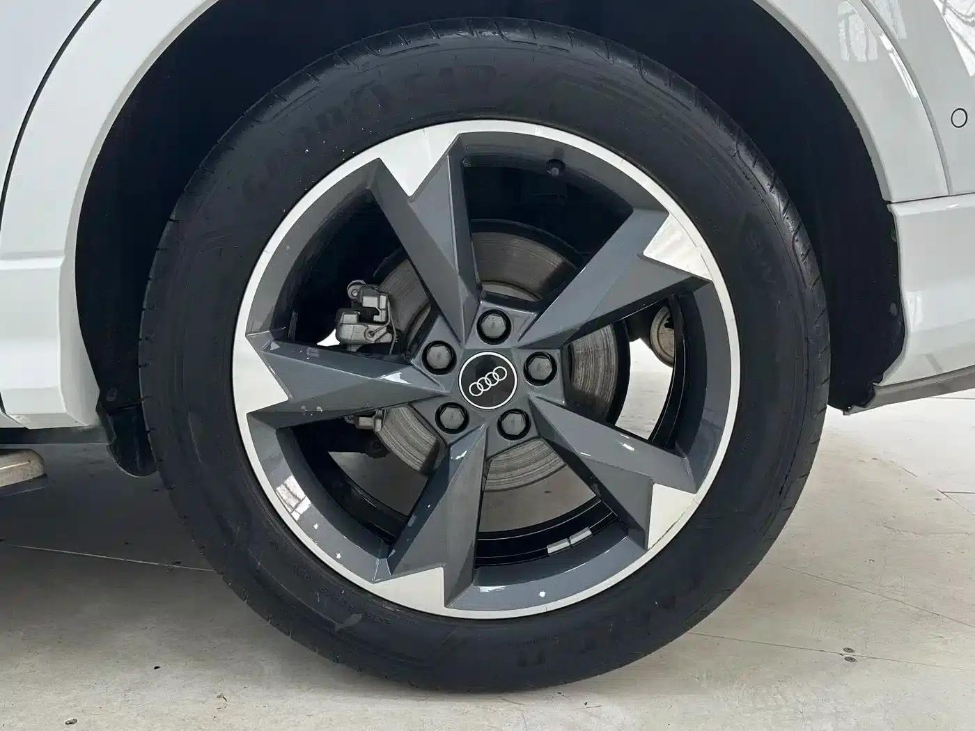 Audi Q3 2023 35 TFSI Fashion Dynamic (1.4T) — миниатюра 17