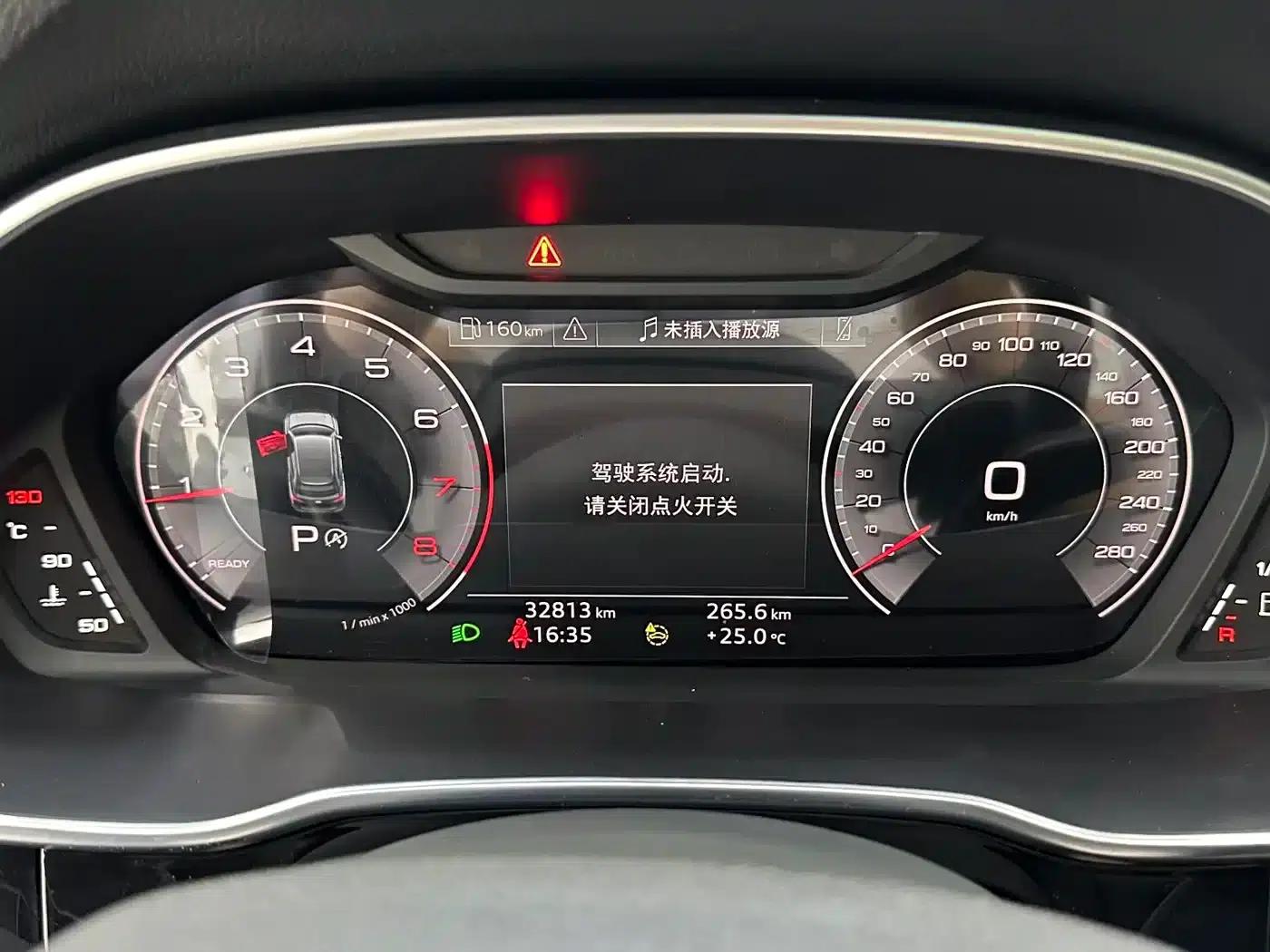 Audi Q3 2023 35 TFSI Fashion Dynamic (1.4T) — миниатюра 13