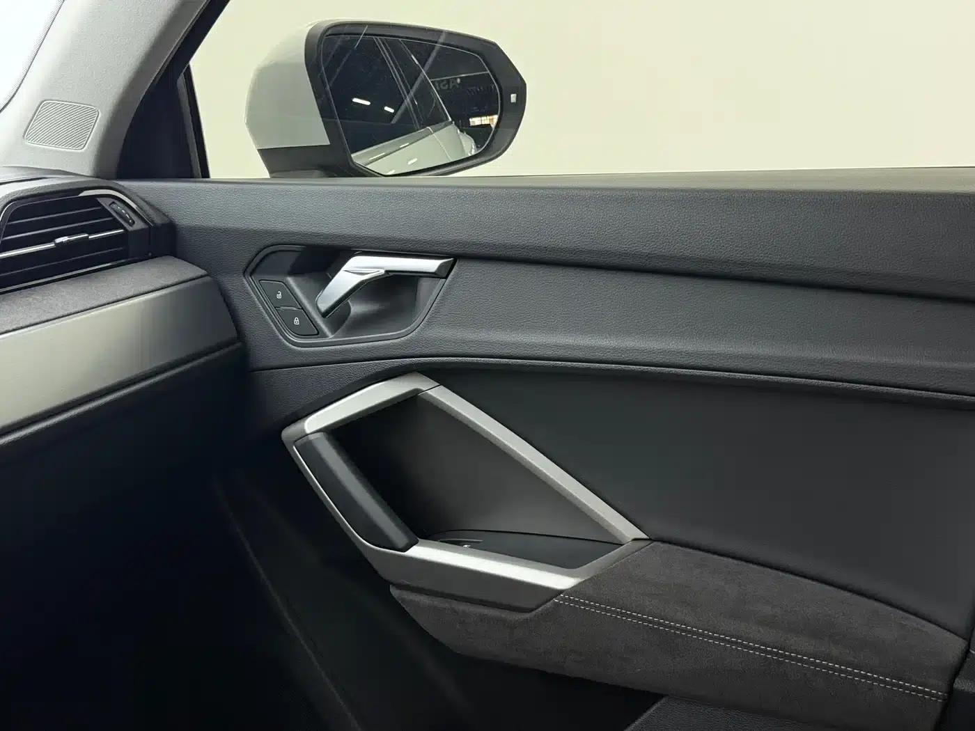 Audi Q3 2022 35 TFSI Fashion Dynamic Edition — миниатюра 11