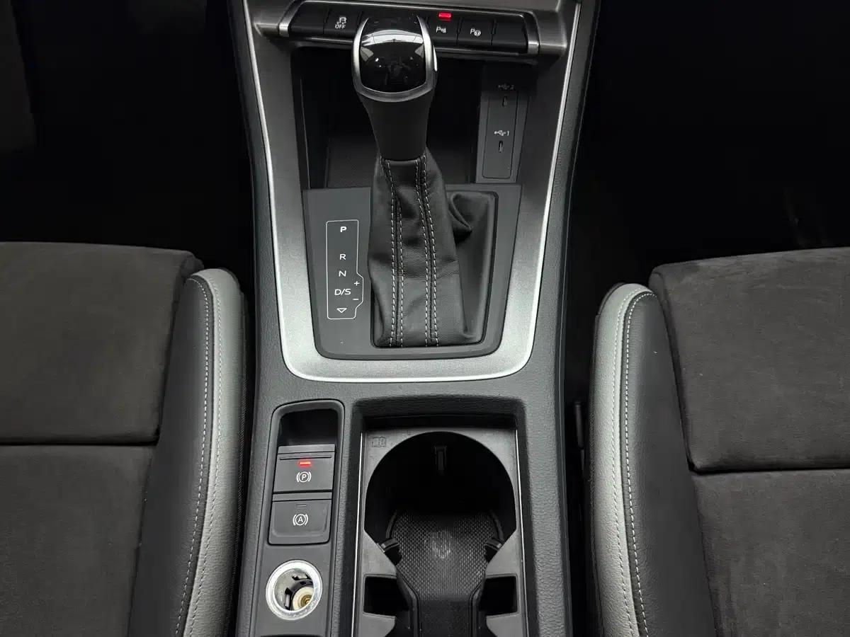 Audi Q3 2022 35 TFSI Fashion Dynamic Edition — миниатюра 14