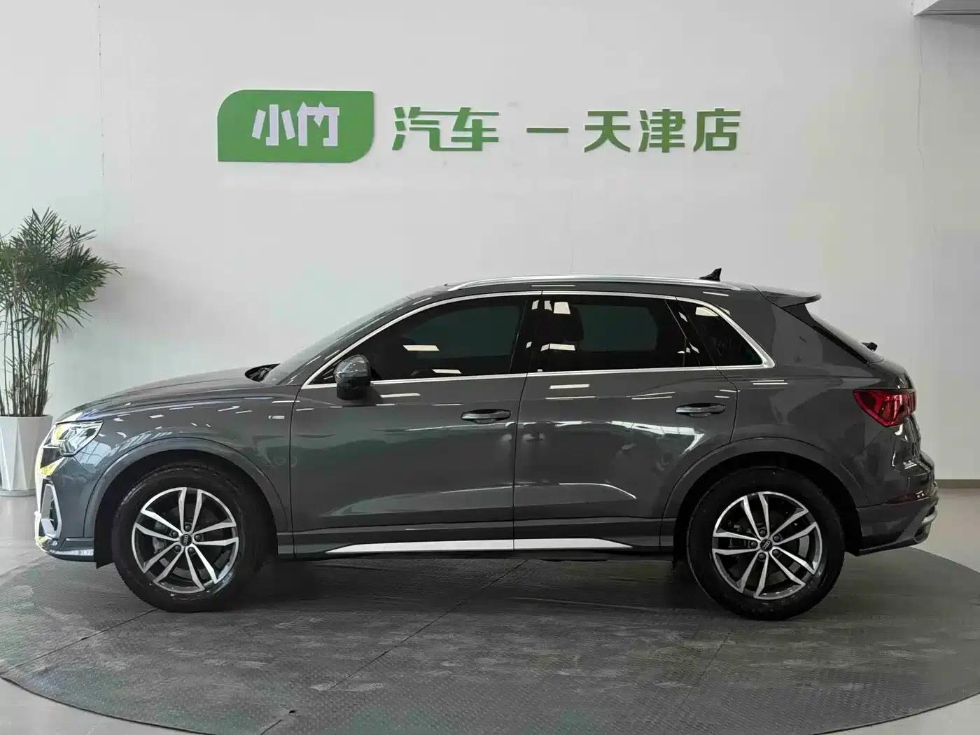 Audi Q3 2023 35 TFSI Progressive Dynamic (1.4T) — миниатюра 2