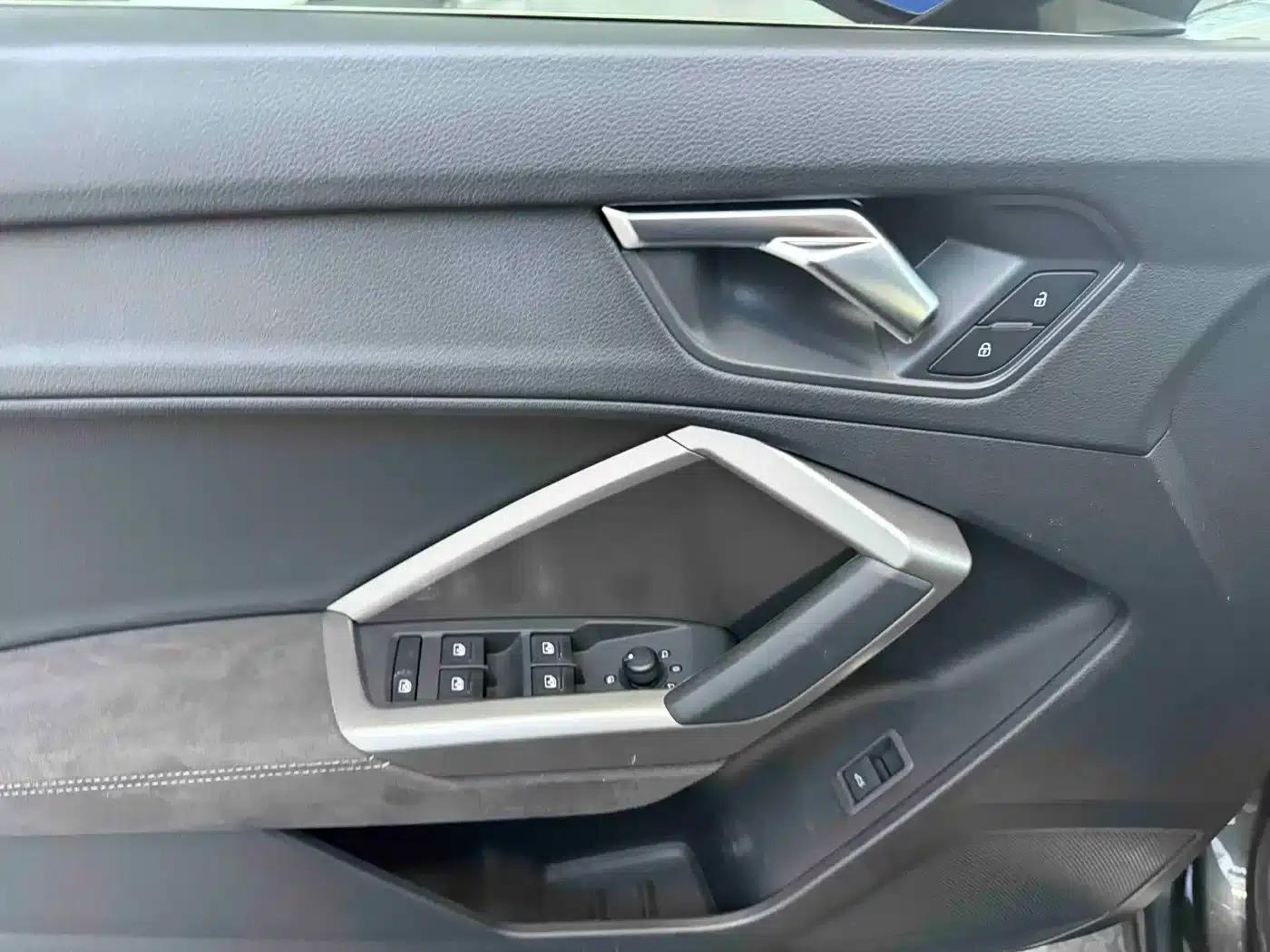 Audi Q3 2023 35 TFSI Progressive Dynamic (1.4T) — миниатюра 11