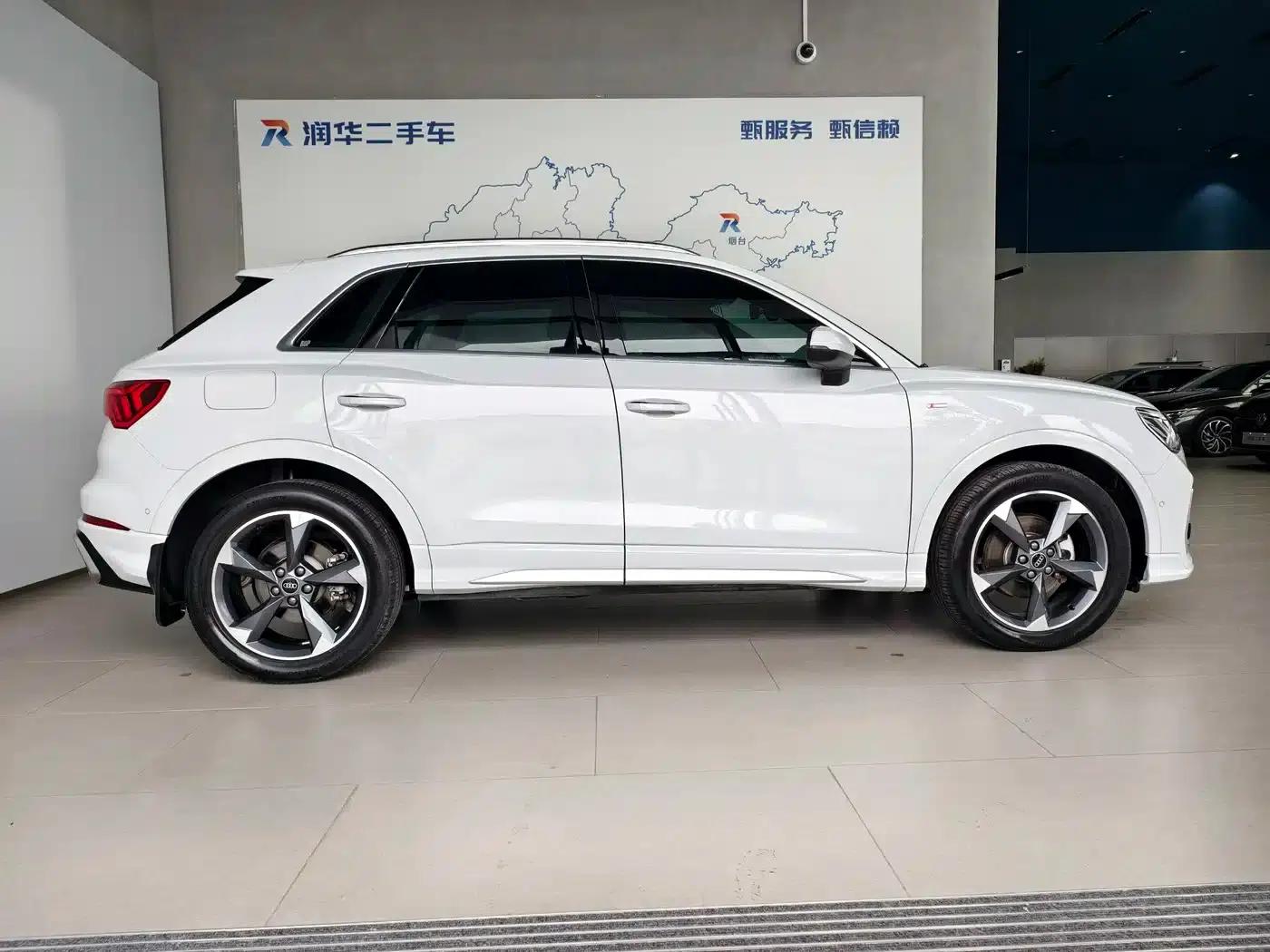 Audi Q3 2024 35 TFSI Fashion Dynamic Edition — миниатюра 3
