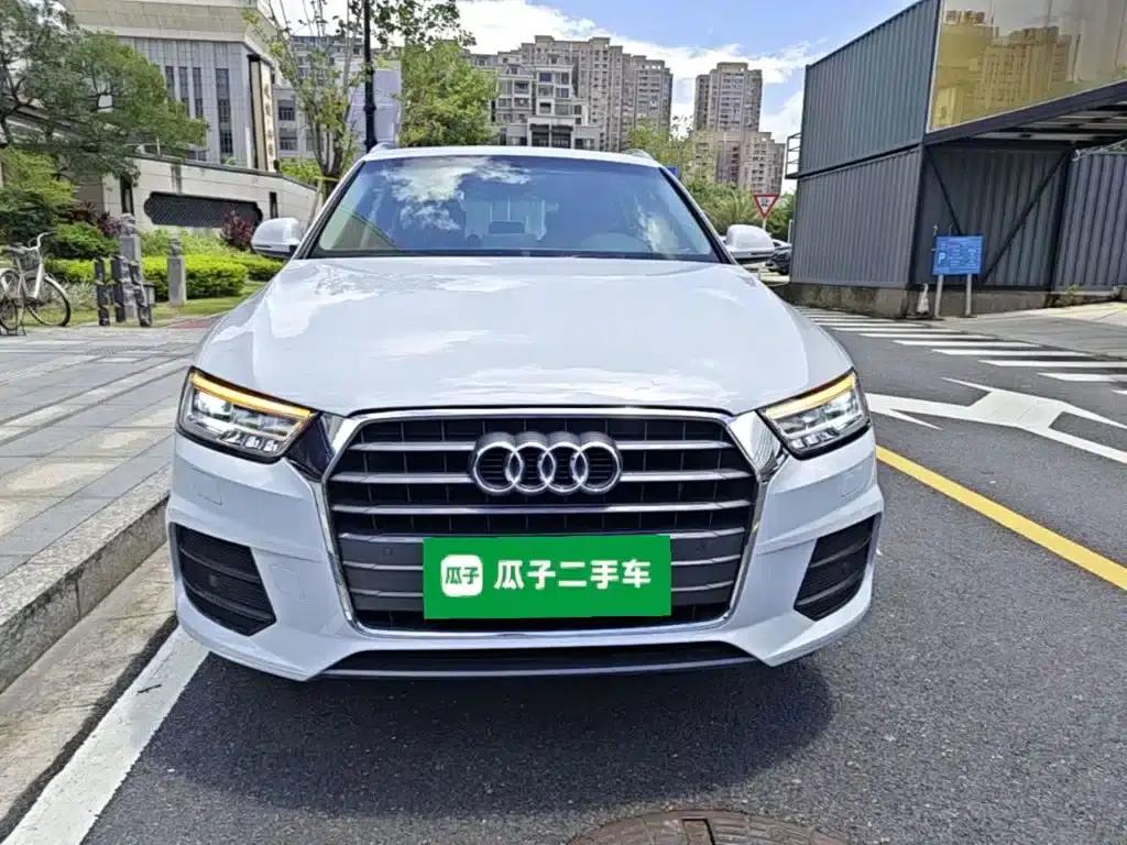 Audi Q3 2018 30th Anniversary Edition 30 TFSI Fashion Model — миниатюра 3