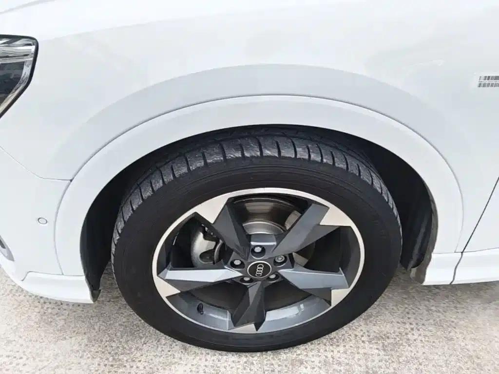 Audi Q3 2023 35 TFSI Fashion Dynamic (1.4T) — миниатюра 23