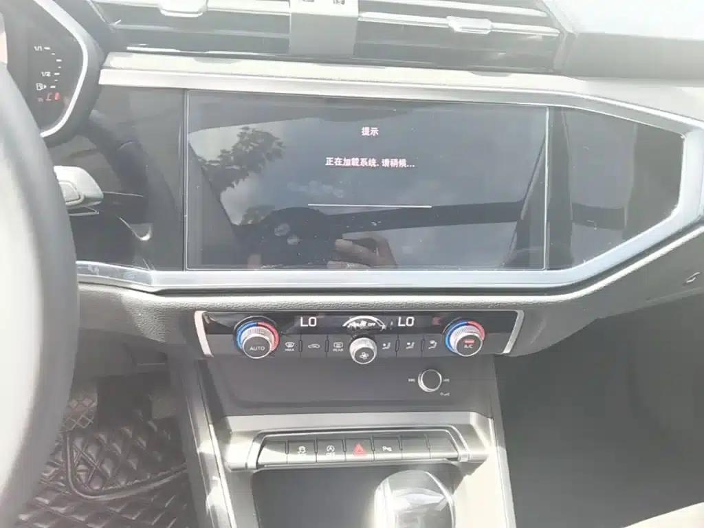 Audi Q3 2023 35 TFSI Progressive Dynamic (1.4T) — миниатюра 13