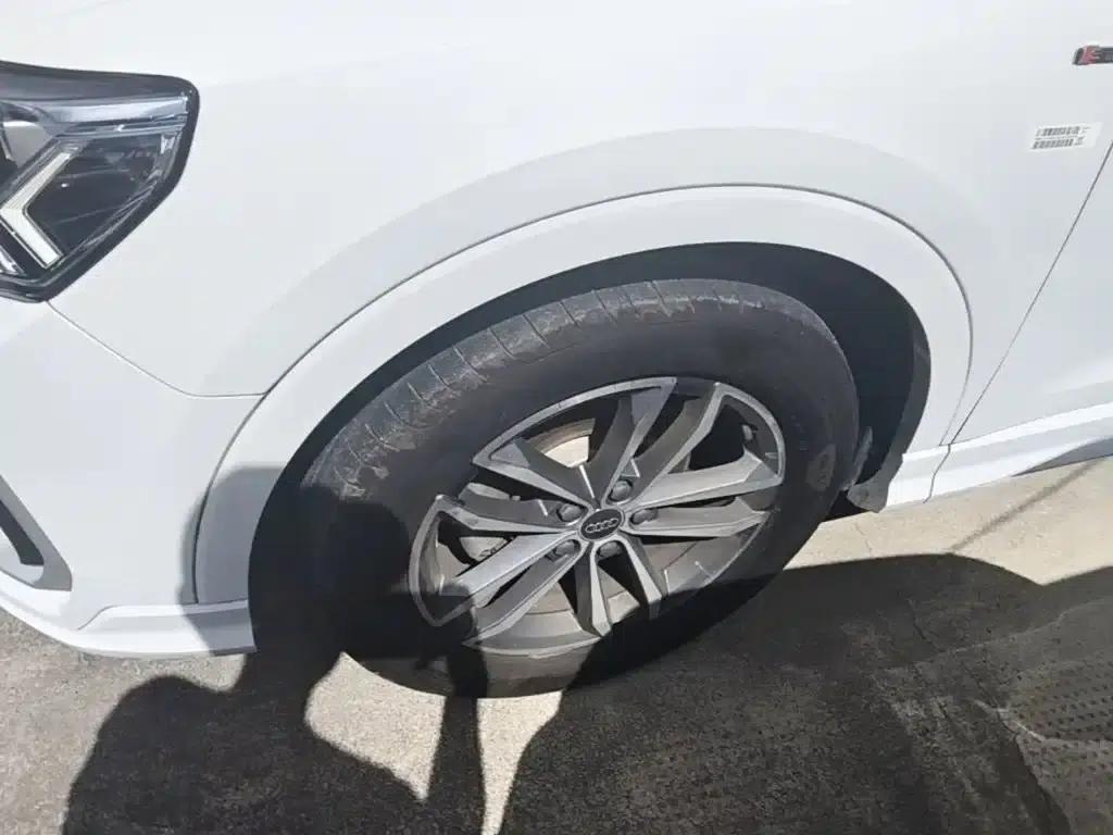 Audi Q3 2023 35 TFSI Progressive Dynamic (1.4T) — миниатюра 23