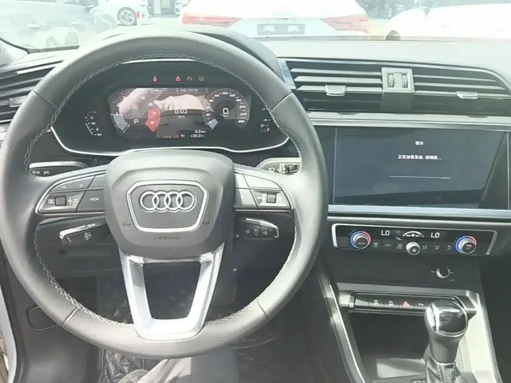 Audi Q3 2023 35 TFSI Progressive Dynamic (1.4T) — миниатюра 10