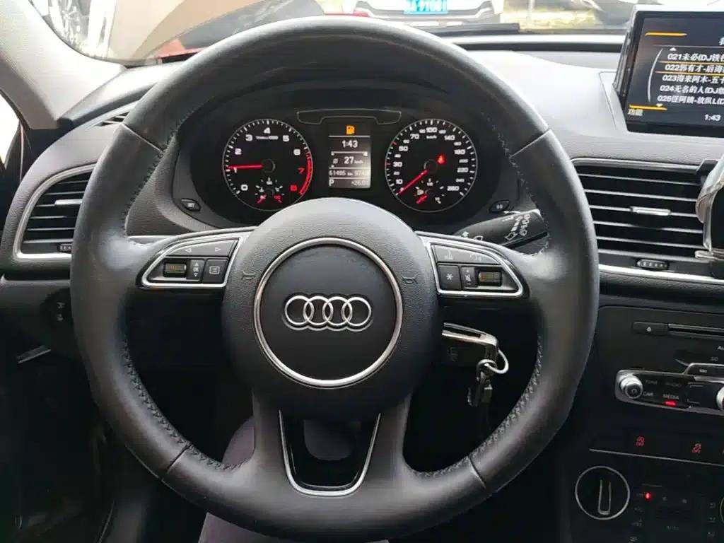 Audi Q3 2018 30th Anniversary Edition 35 TFSI Fashion Model — миниатюра 11