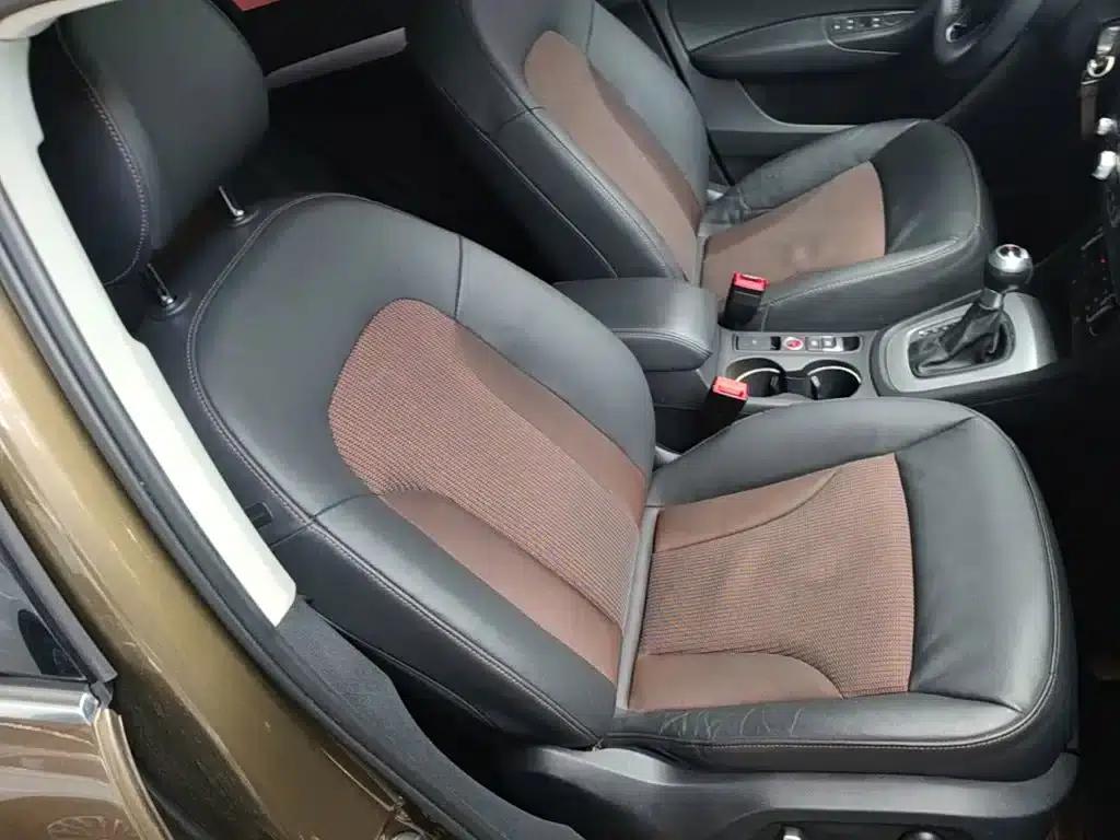 Audi Q3 2018 30th Anniversary Edition 35 TFSI Fashion Model — миниатюра 25