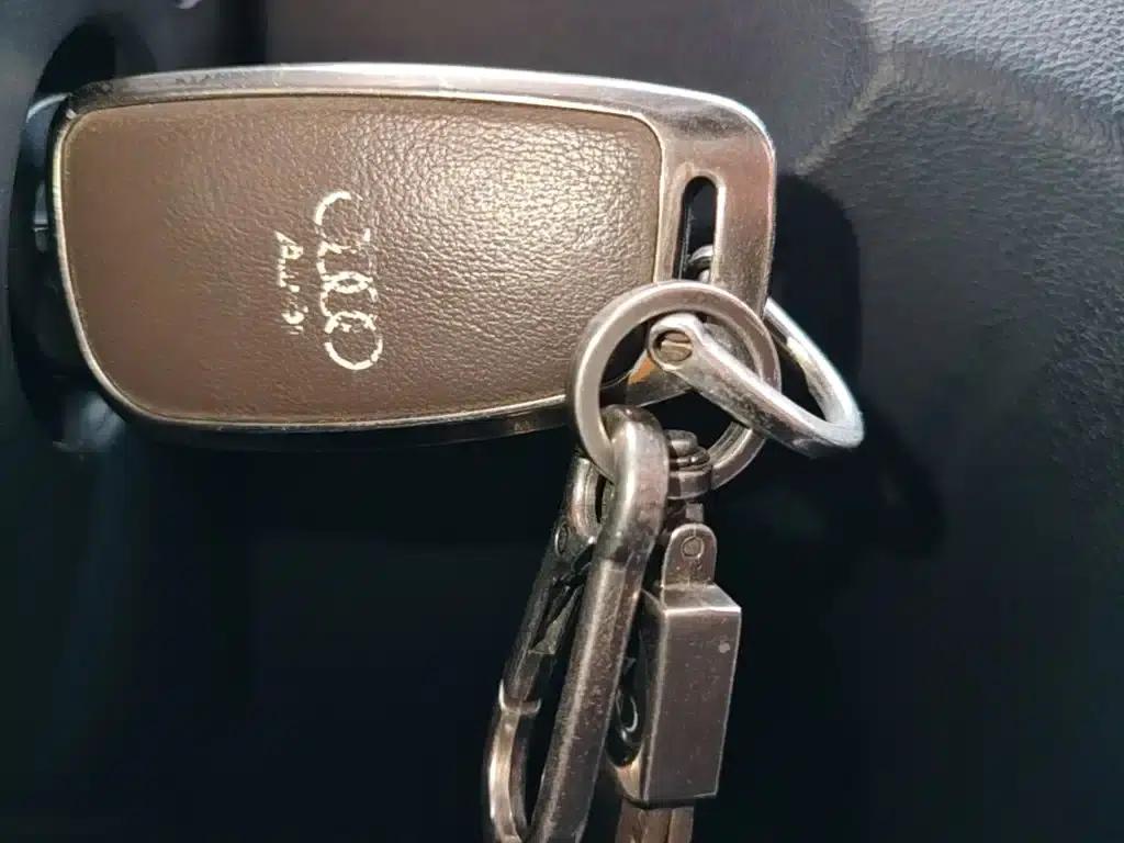 Audi Q3 2018 30th Anniversary Edition 35 TFSI Fashion Model — миниатюра 9