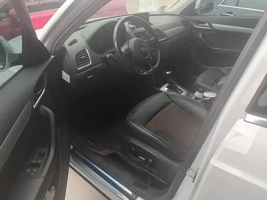 Audi Q3 2018 30th Anniversary Edition 30 TFSI Fashion Model — миниатюра 16