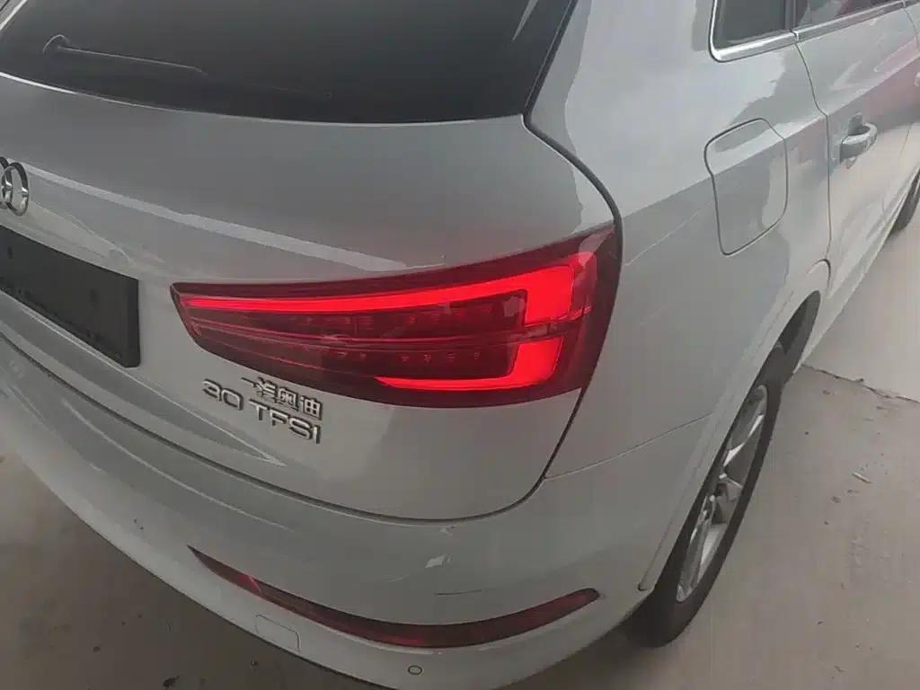 Audi Q3 2018 30th Anniversary Edition 30 TFSI Fashion Model — миниатюра 8