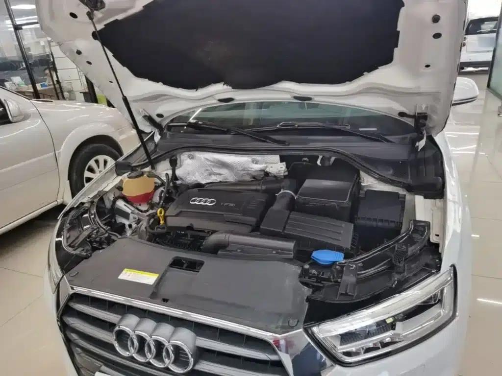 Audi Q3 2018 30th Anniversary Edition 35 TFSI Fashion Model — миниатюра 20