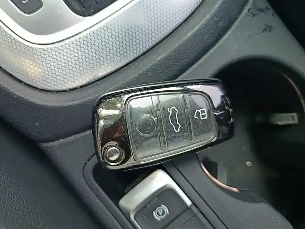 Audi Q3 2015 35 TFSI Comfort — миниатюра 9