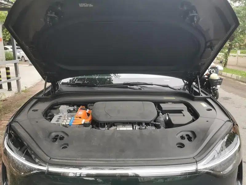 Wenjie M9 2024 Extended Range Max 5-Seater — миниатюра 19