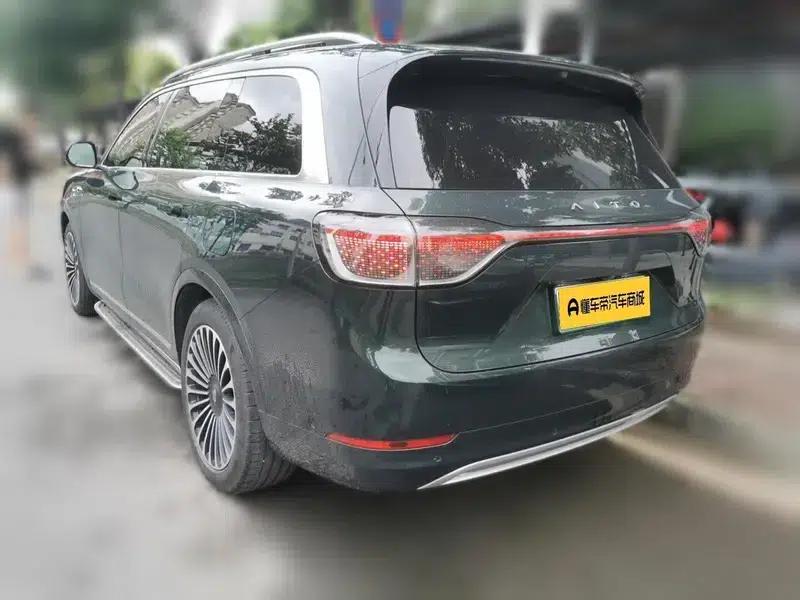 Wenjie M9 2024 Extended Range Max 5-Seater — миниатюра 6