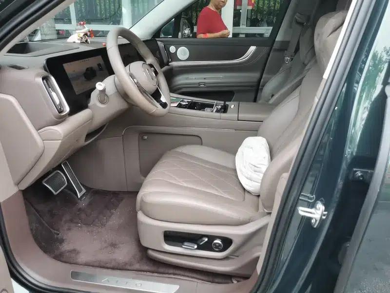 Wenjie M9 2024 Extended Range Max 5-Seater — миниатюра 7