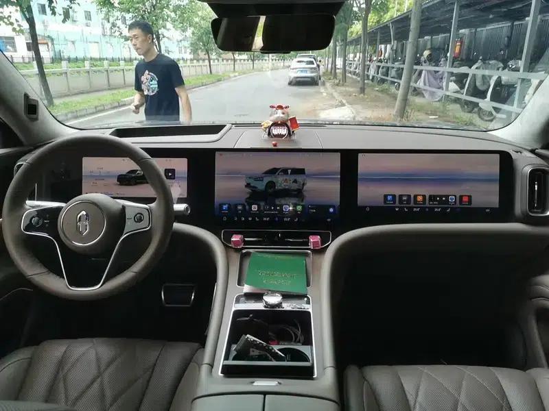 Wenjie M9 2024 Extended Range Max 5-Seater — миниатюра 10